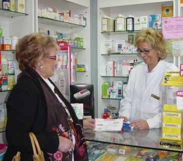 ENCUESTA LA CONSULTA FARMACEUTICA EN LA FARMACIA COMUNITARIA