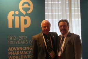 Dr. Ricardo Aizcorbe y Dr. Michel Buchmann en el Congreso de la FIP 2012