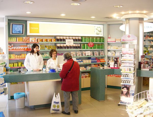 Uruguay: Limitan propiedad de farmacias
