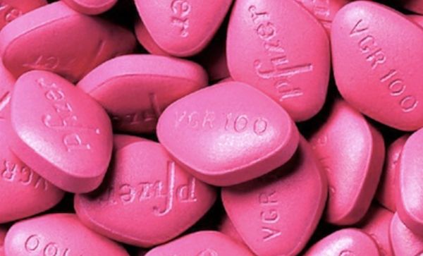 LA FDA APROBÓ LA FLIBANSERINA, EL “VIAGRA” FEMENINO.