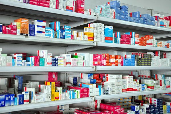 CAÍDA EN LA VENTA DE MEDICAMENTOS 